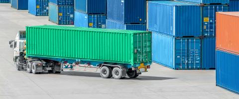 Drayage services are a crucial part of intermodal shipping. We answer some of the most common questions about drayage and how it impacts shipping operations.